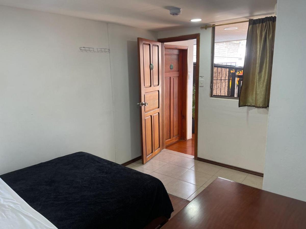 El Jardin Escondido Party Hostel Баньос Экстерьер фото