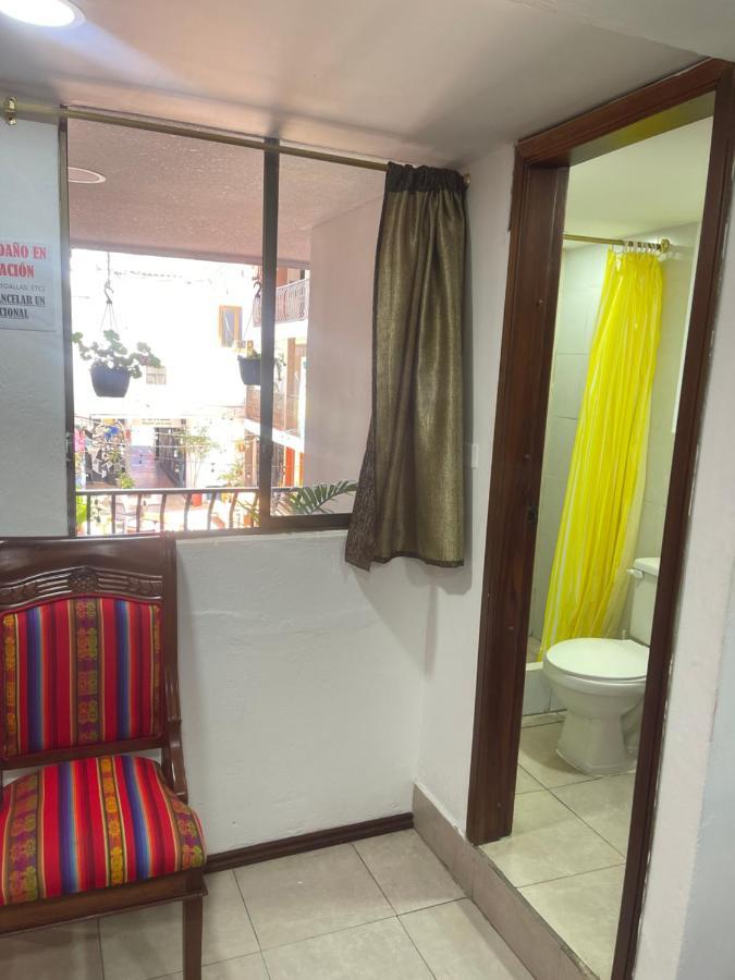 El Jardin Escondido Party Hostel Баньос Экстерьер фото