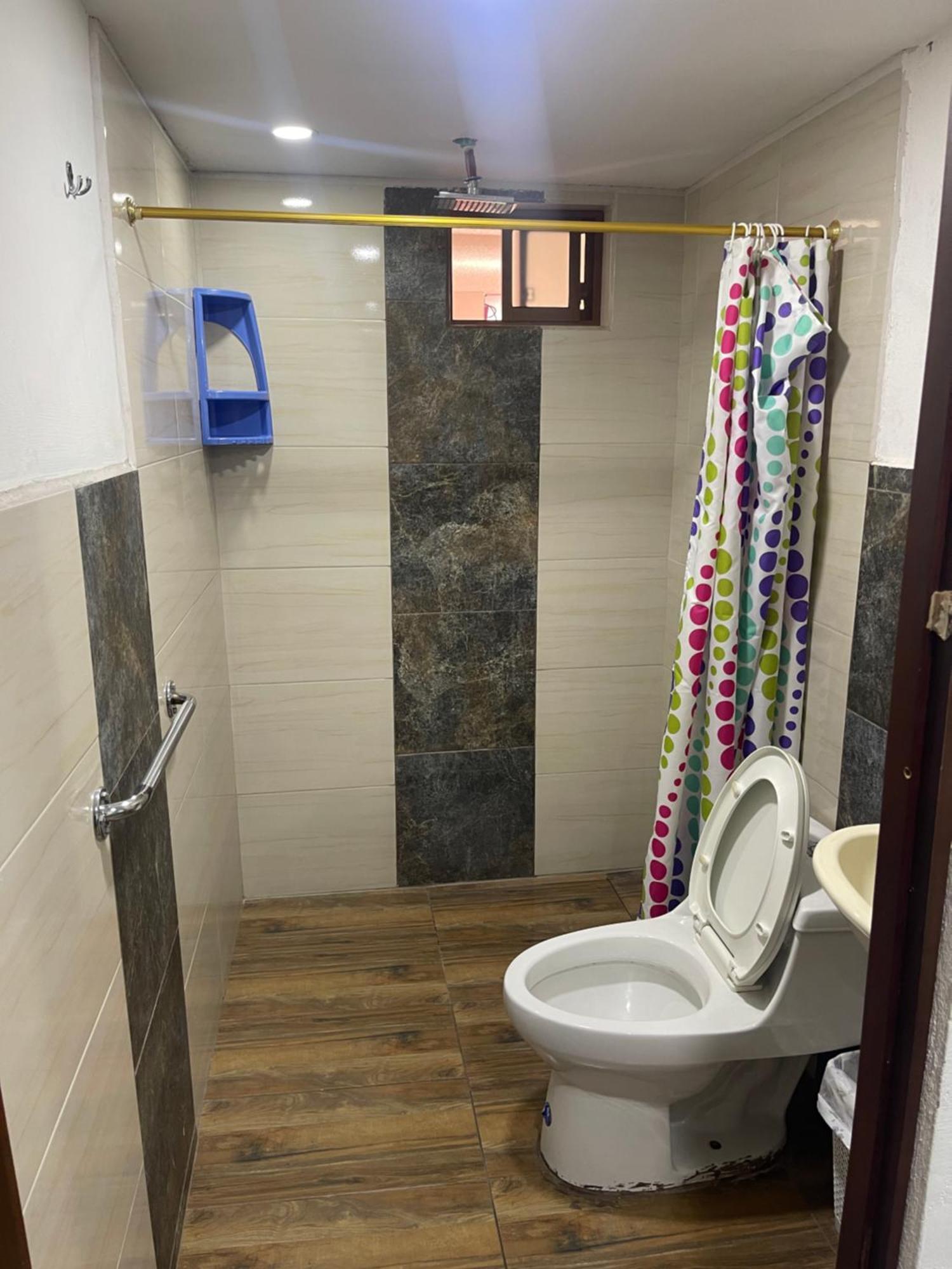 El Jardin Escondido Party Hostel Баньос Экстерьер фото